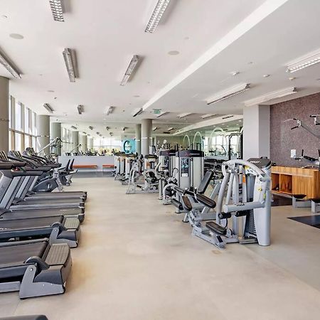 Apartamento Lovely Upscale High Rise Private Parking & Pool Los Ángeles Exterior foto