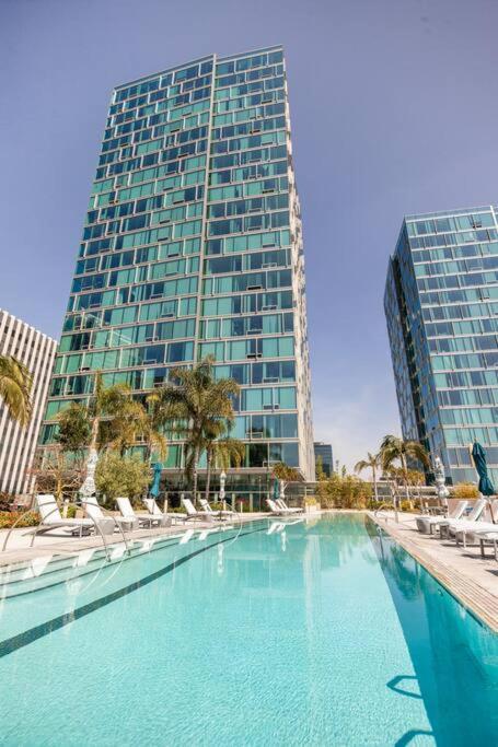 Apartamento Lovely Upscale High Rise Private Parking & Pool Los Ángeles Exterior foto